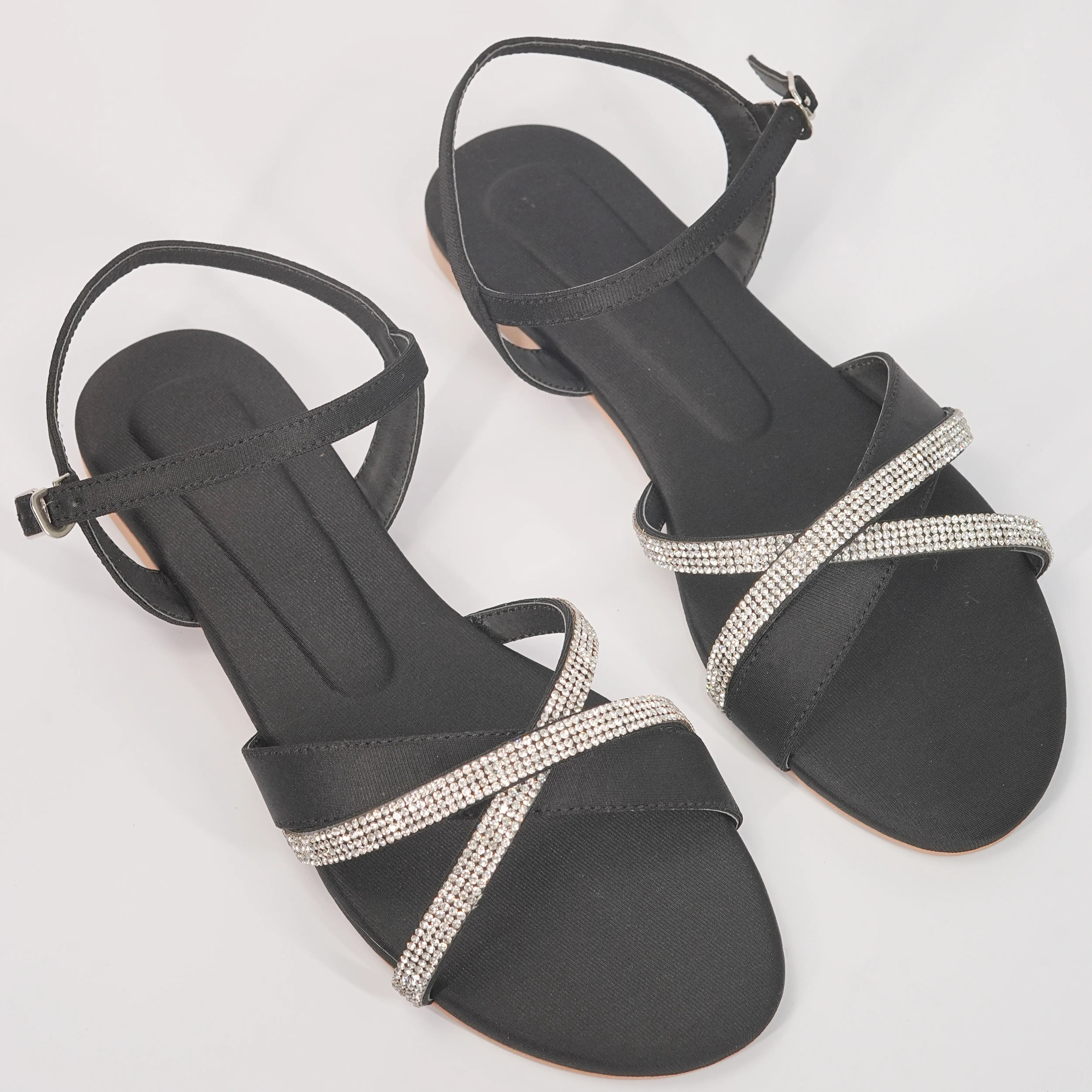 Shinora Polished - Black